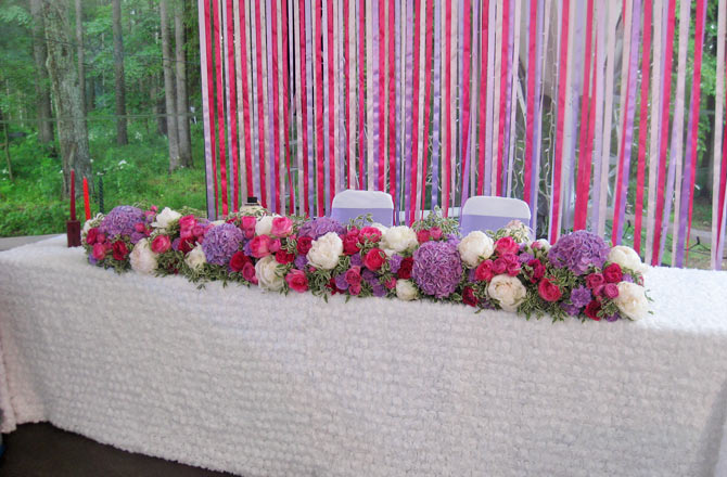 Оформление ярко розово-сиреневой  свадьбы в Хилтон Гарден Инн  